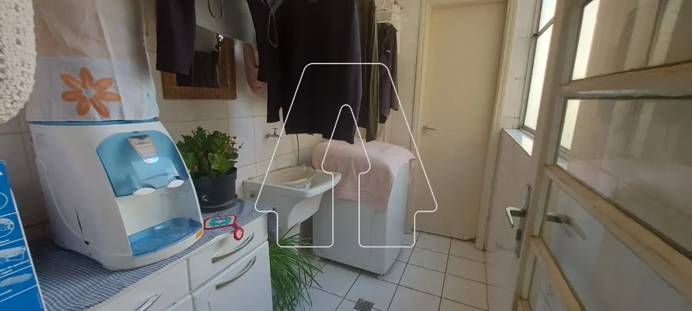 Alugar Apartamento / Padr&atilde;o em Ara&ccedil;atuba R$ 1.800,00 - Foto 15