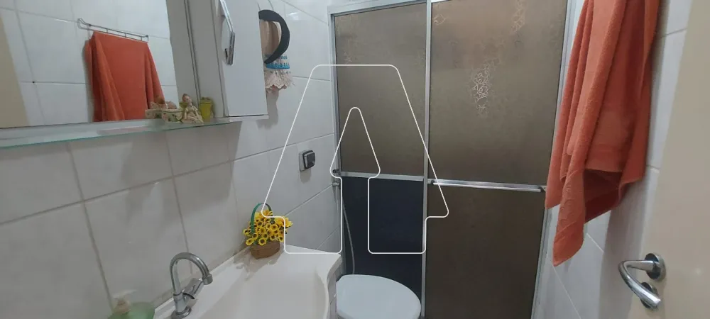 Alugar Apartamento / Padr&atilde;o em Ara&ccedil;atuba R$ 1.800,00 - Foto 16