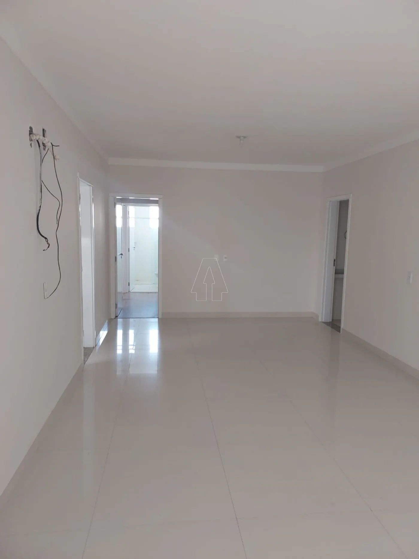 Alugar Apartamento / Padr&atilde;o em Ara&ccedil;atuba R$ 2.000,00 - Foto 18