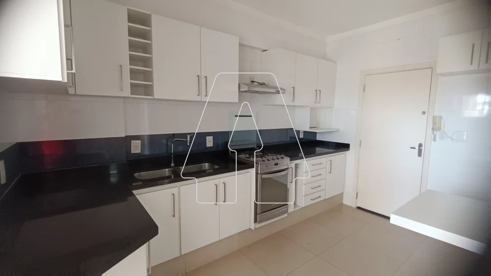 Alugar Apartamento / Padr&atilde;o em Ara&ccedil;atuba R$ 1.900,00 - Foto 15