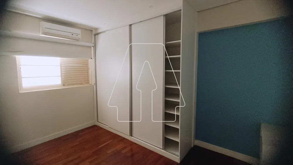 Alugar Apartamento / Padr&atilde;o em Ara&ccedil;atuba R$ 1.900,00 - Foto 17