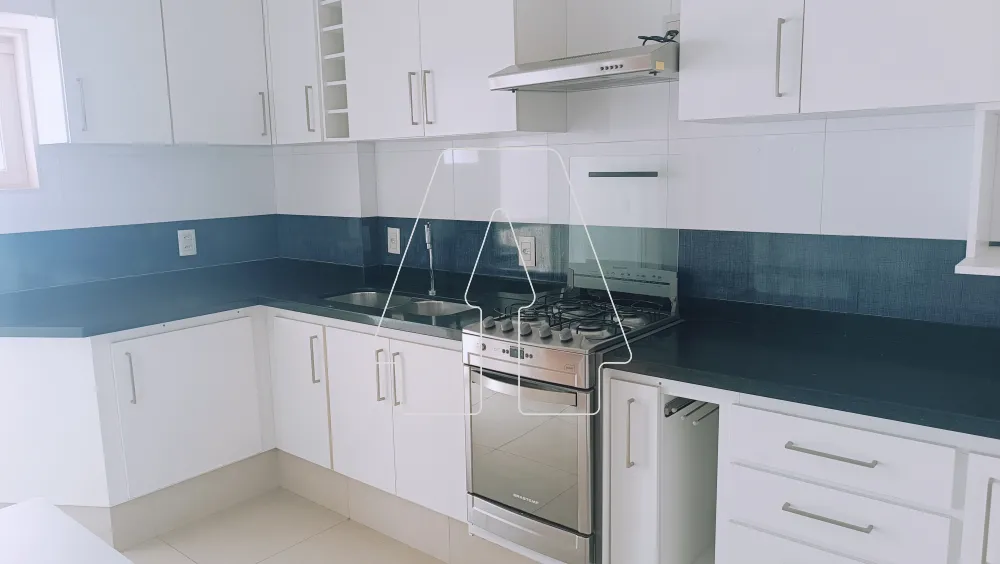 Alugar Apartamento / Padr&atilde;o em Ara&ccedil;atuba R$ 1.900,00 - Foto 18