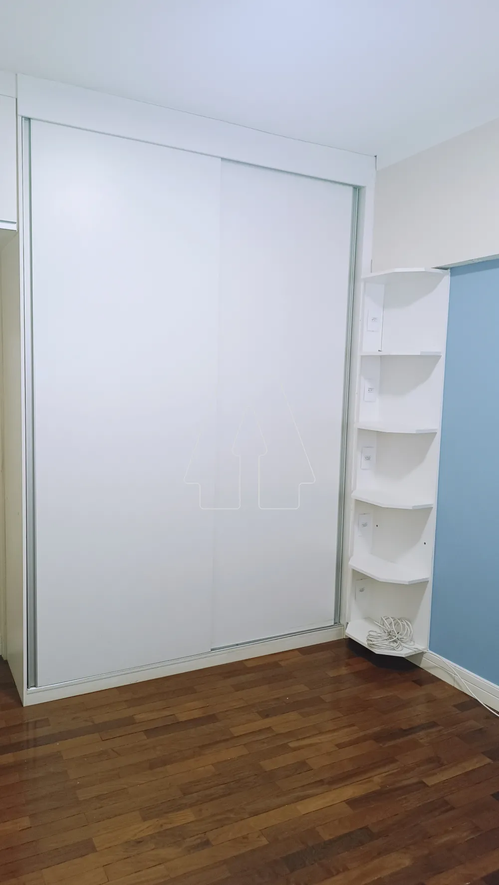 Alugar Apartamento / Padr&atilde;o em Ara&ccedil;atuba R$ 1.900,00 - Foto 19