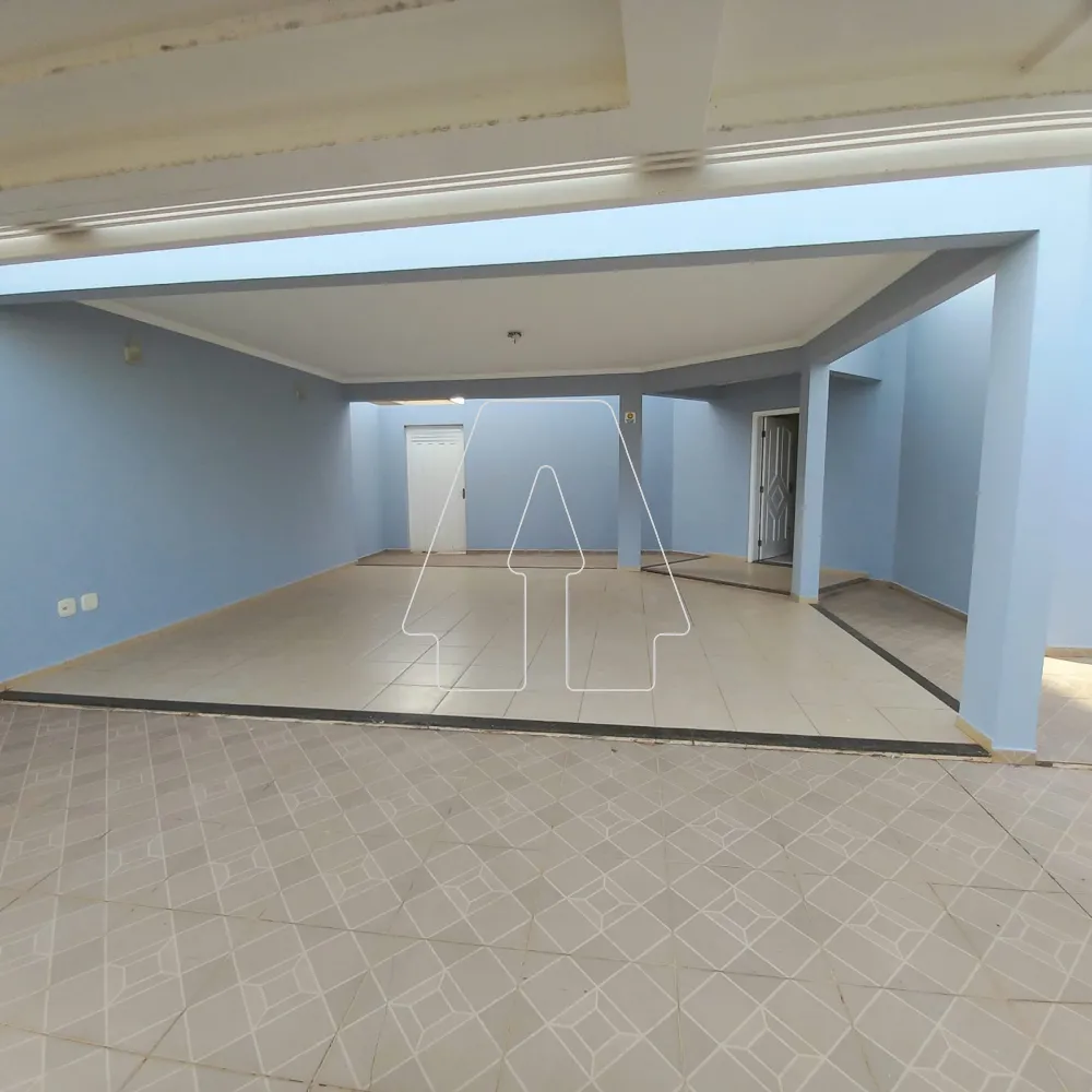 Alugar Casa / Residencial em Ara&ccedil;atuba R$ 2.700,00 - Foto 1