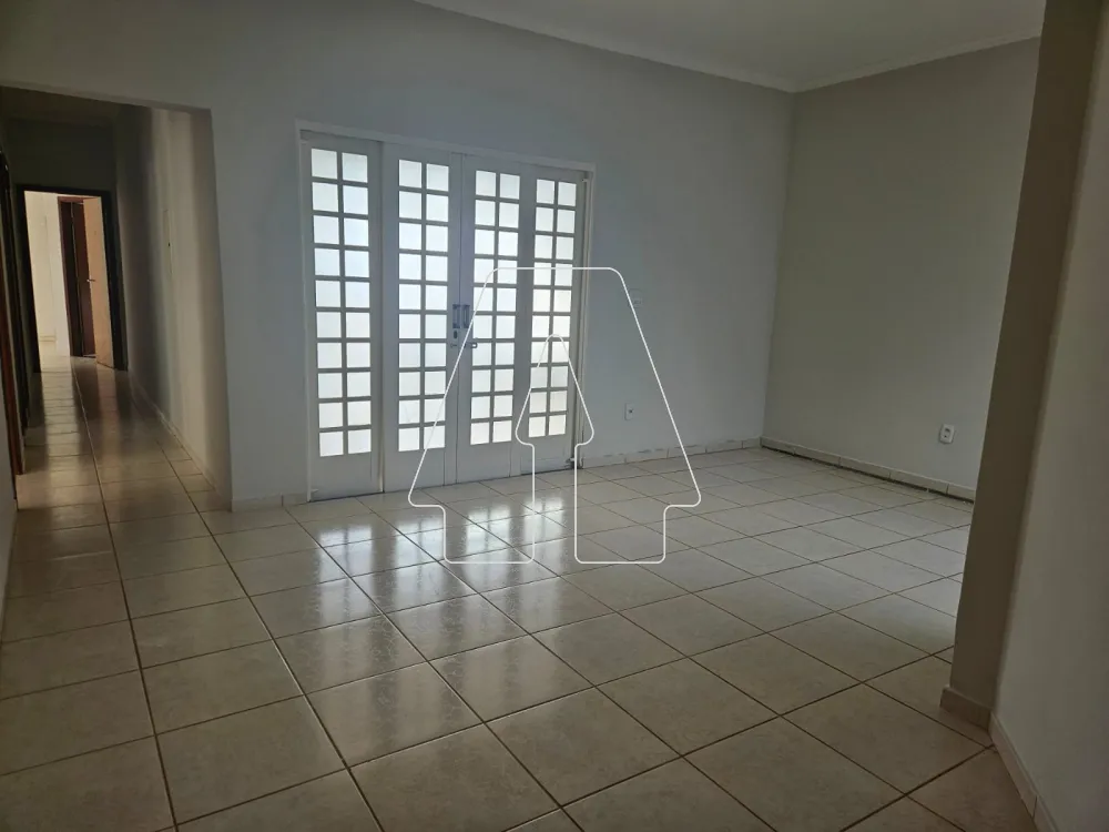 Alugar Casa / Residencial em Ara&ccedil;atuba R$ 2.700,00 - Foto 8