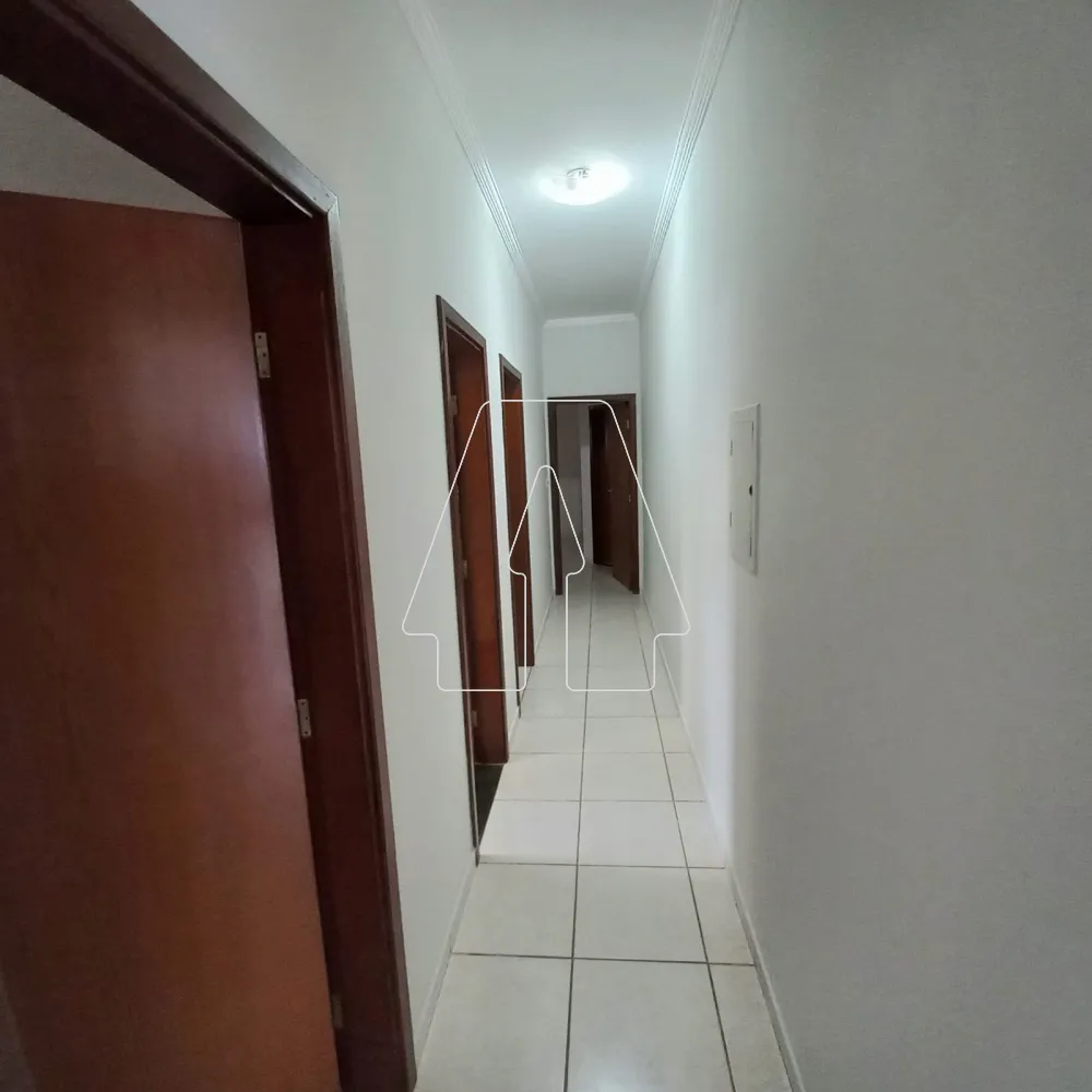 Alugar Casa / Residencial em Ara&ccedil;atuba R$ 2.700,00 - Foto 11