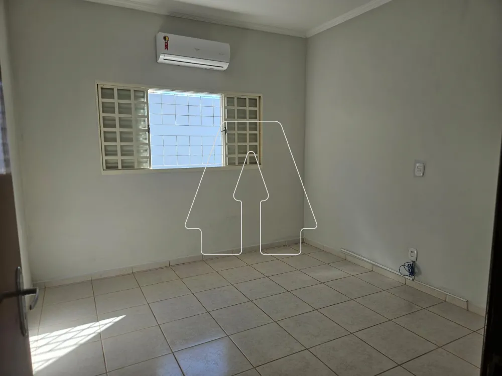 Alugar Casa / Residencial em Ara&ccedil;atuba R$ 2.700,00 - Foto 16