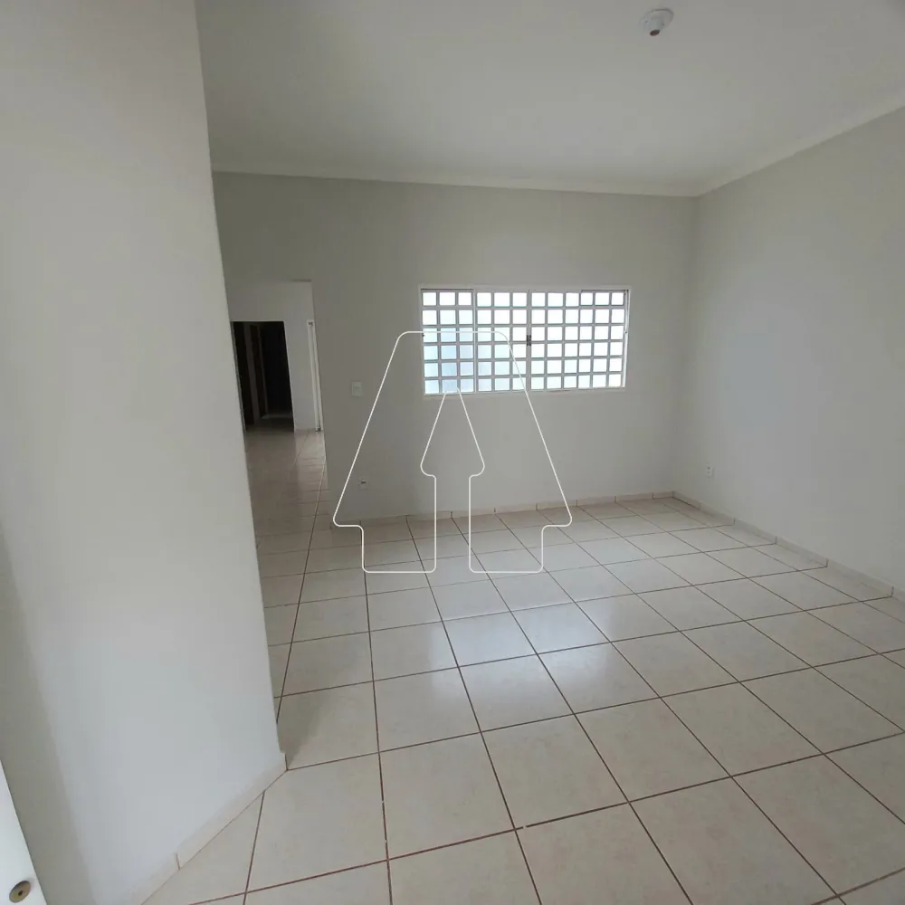 Alugar Casa / Residencial em Ara&ccedil;atuba R$ 2.700,00 - Foto 17