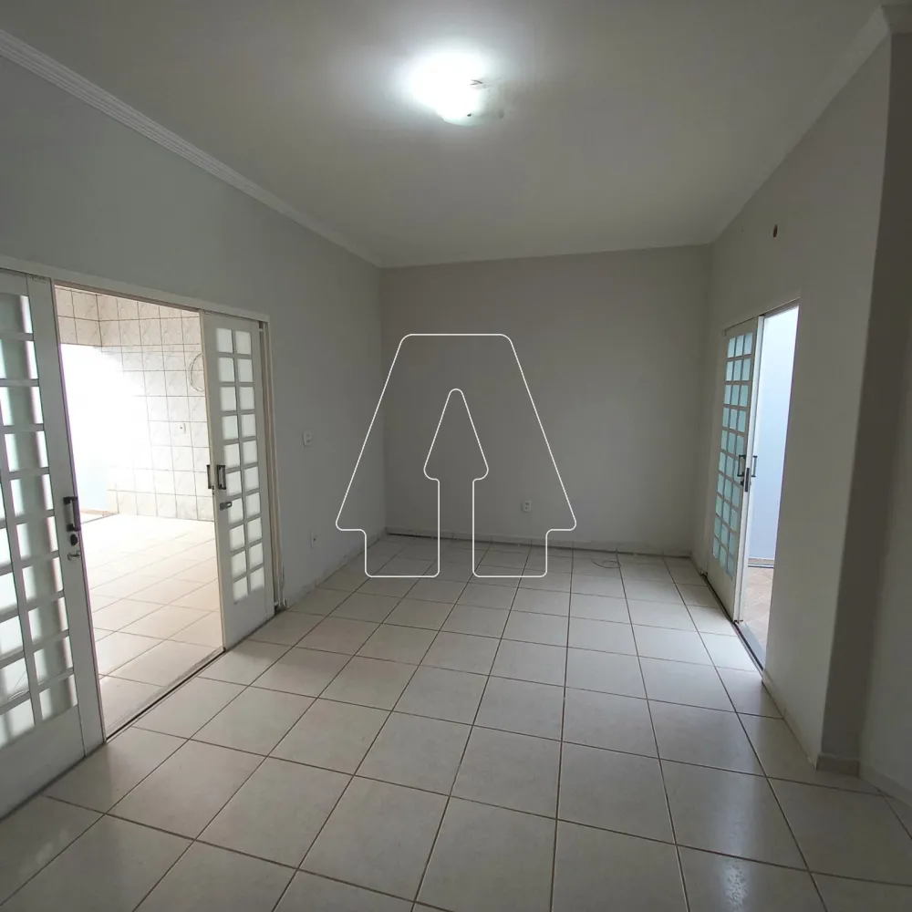 Alugar Casa / Residencial em Ara&ccedil;atuba R$ 2.700,00 - Foto 19