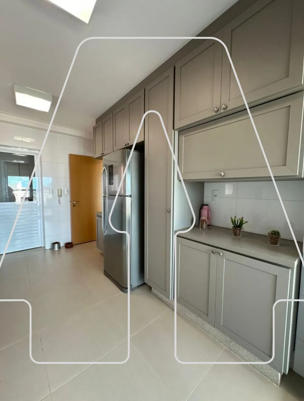 Comprar Apartamento / Padr&atilde;o em Ara&ccedil;atuba R$ 1.650.000,00 - Foto 3