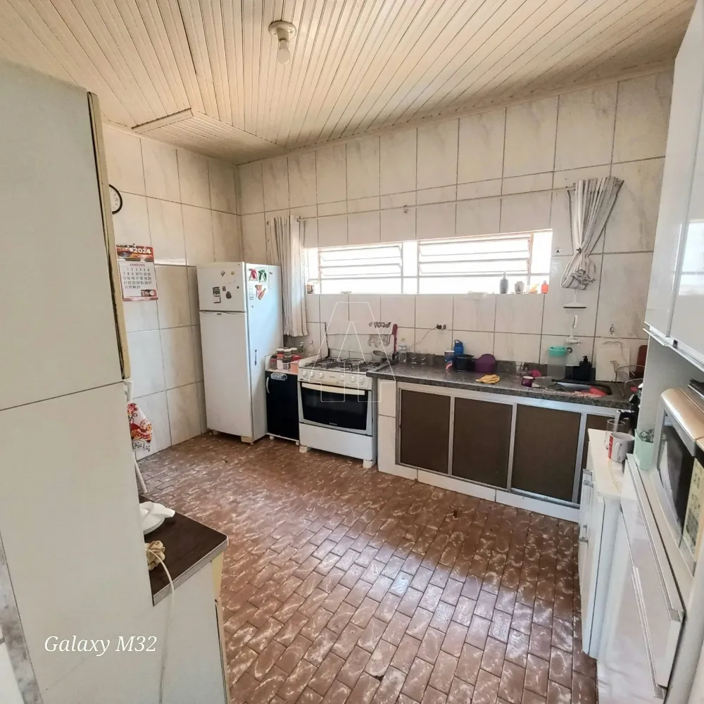 Comprar Casa / Residencial em Ara&ccedil;atuba R$ 380.000,00 - Foto 16