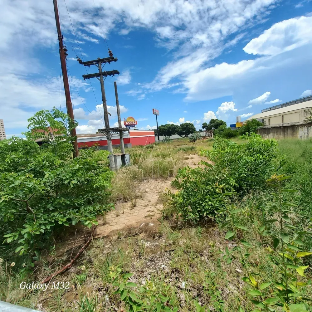 Comprar Terreno / &Aacute;rea em Ara&ccedil;atuba R$ 11.000.000,00 - Foto 7