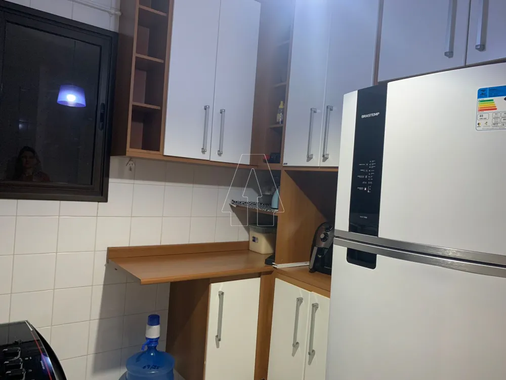 Comprar Apartamento / Padr&atilde;o em Ara&ccedil;atuba R$ 450.000,00 - Foto 2