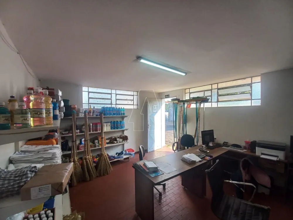 Comprar Comercial / Galp&atilde;o em Ara&ccedil;atuba R$ 350.000,00 - Foto 8