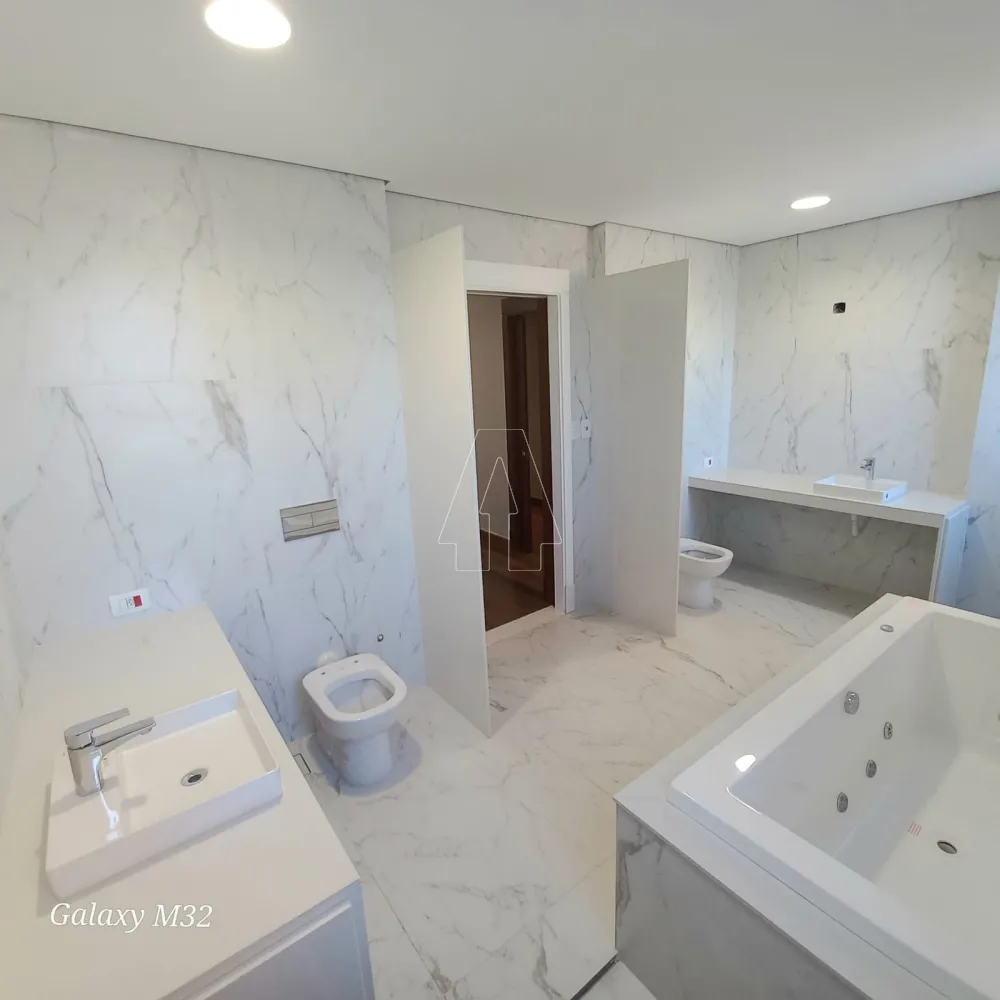 Comprar Apartamento / Padr&atilde;o em Ara&ccedil;atuba R$ 2.625.000,00 - Foto 18