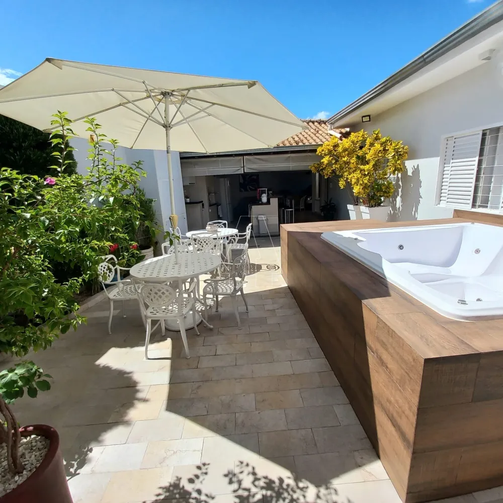 Comprar Casa / Residencial em Ara&ccedil;atuba R$ 950.000,00 - Foto 25