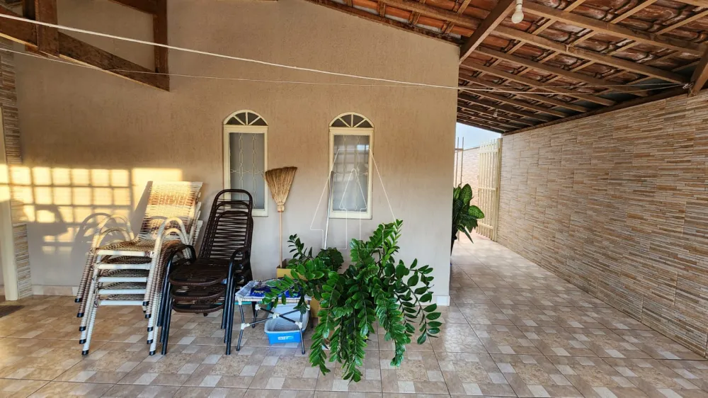 Comprar Casa / Residencial em Ara&ccedil;atuba R$ 400.000,00 - Foto 2