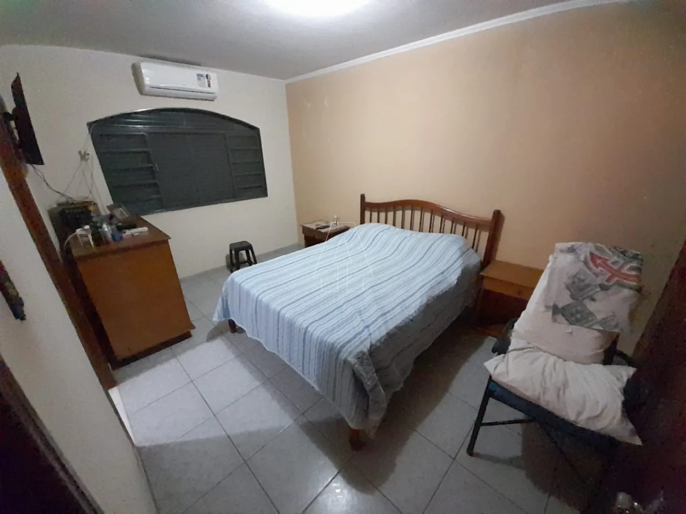 Alugar Casa / Sobrado em Ara&ccedil;atuba R$ 3.700,00 - Foto 4
