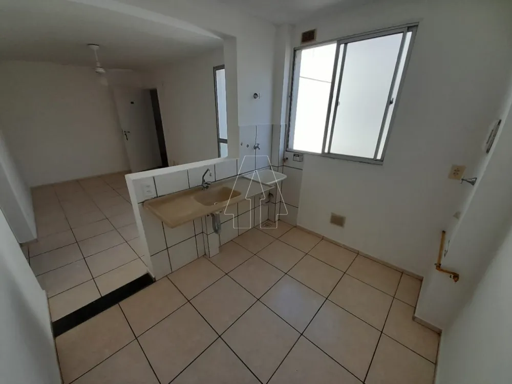 Comprar Apartamento / Padr&atilde;o em Ara&ccedil;atuba R$ 145.000,00 - Foto 2