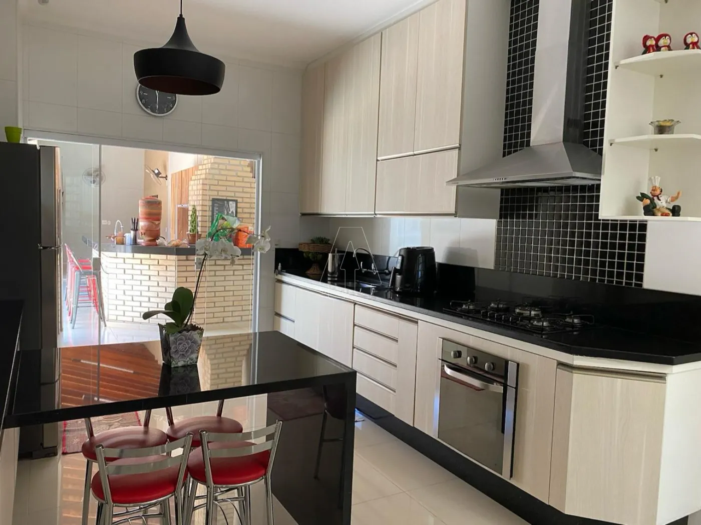 Comprar Casa / Residencial em Ara&ccedil;atuba R$ 580.000,00 - Foto 5