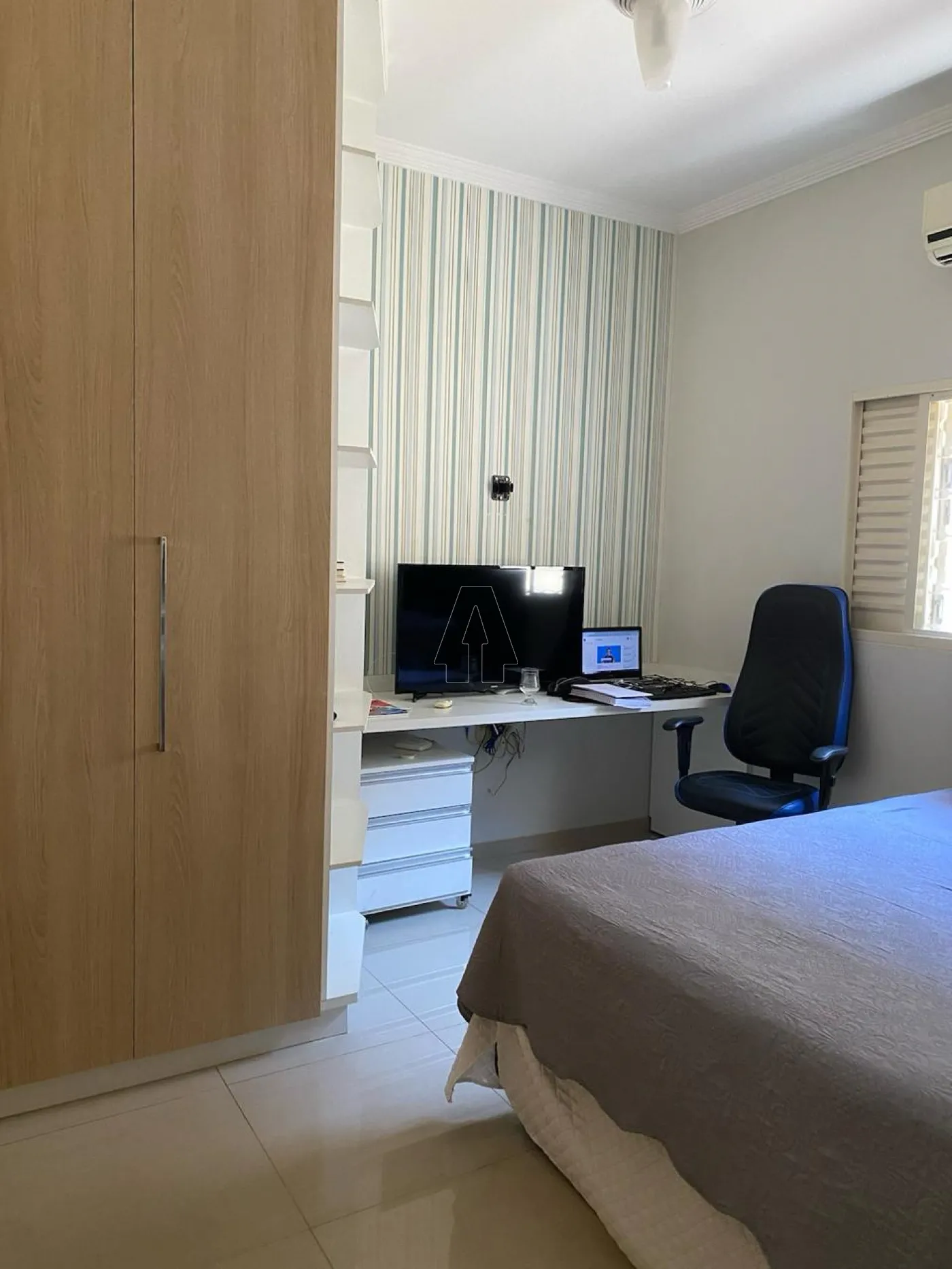 Comprar Casa / Residencial em Ara&ccedil;atuba R$ 580.000,00 - Foto 8