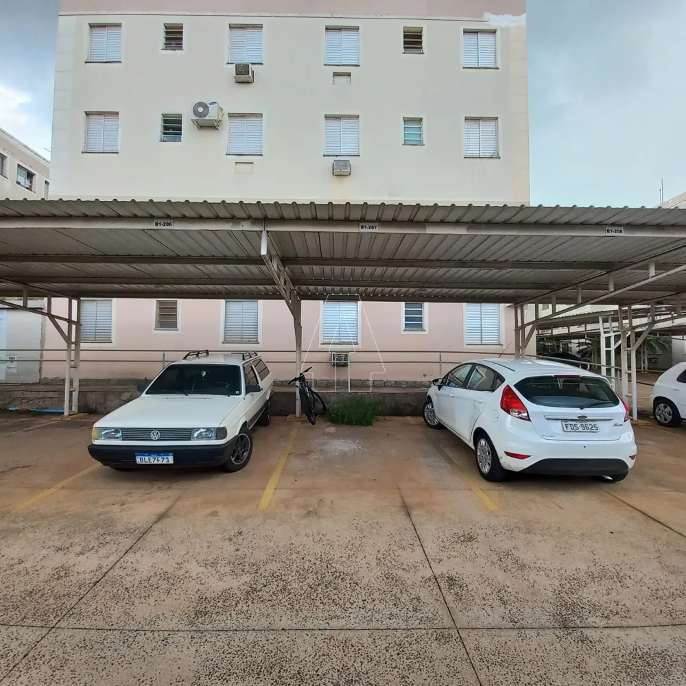 Comprar Apartamento / Padr&atilde;o em Ara&ccedil;atuba R$ 130.000,00 - Foto 17