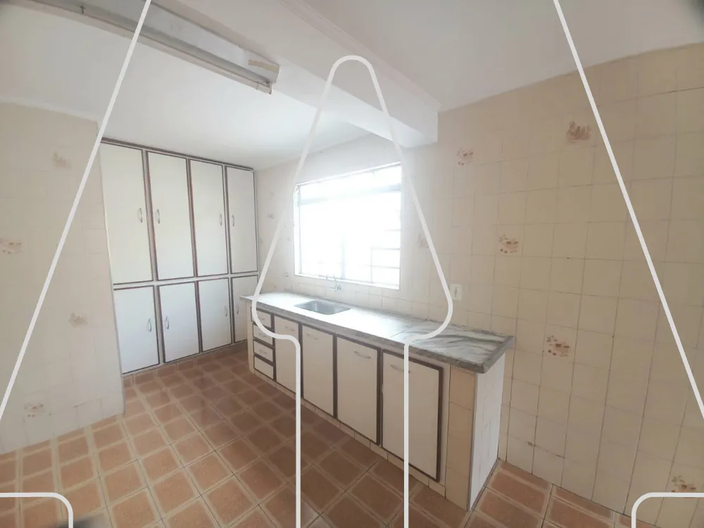 Comprar Casa / Residencial em Ara&ccedil;atuba R$ 350.000,00 - Foto 5