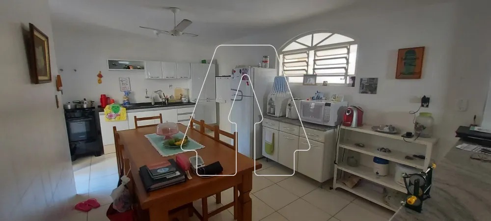 Comprar Casa / Residencial em Ara&ccedil;atuba R$ 380.000,00 - Foto 1
