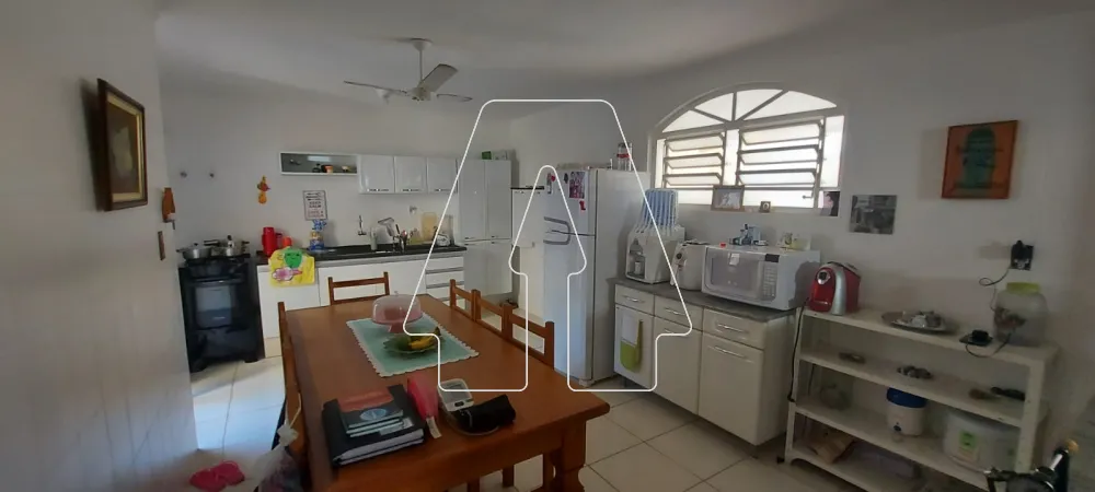 Comprar Casa / Residencial em Ara&ccedil;atuba R$ 380.000,00 - Foto 2