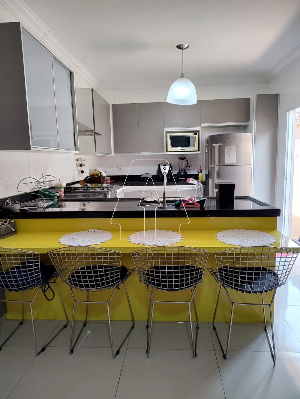 Comprar Casa / Residencial em Ara&ccedil;atuba R$ 450.000,00 - Foto 4