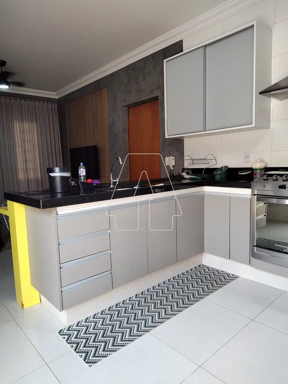 Comprar Casa / Residencial em Ara&ccedil;atuba R$ 450.000,00 - Foto 6