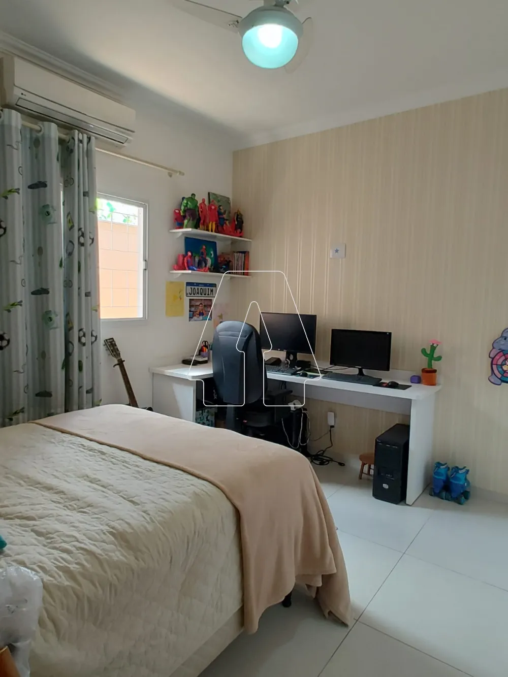 Comprar Casa / Residencial em Ara&ccedil;atuba R$ 450.000,00 - Foto 16