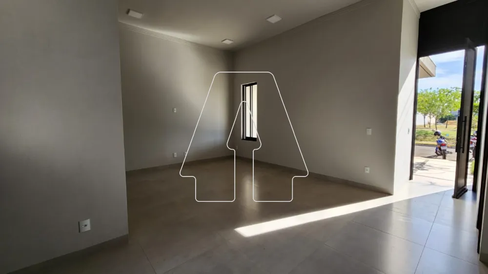 Comprar Casa / Condom&iacute;nio em Ara&ccedil;atuba R$ 700.000,00 - Foto 1