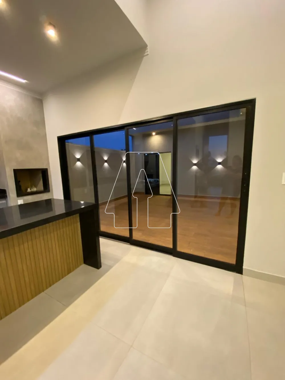 Comprar Casa / Condom&iacute;nio em Ara&ccedil;atuba R$ 700.000,00 - Foto 5