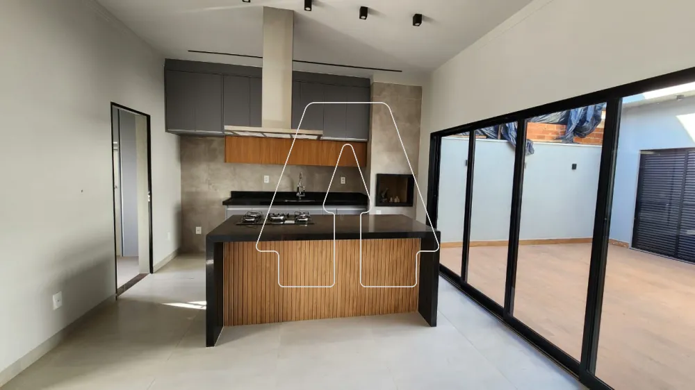 Comprar Casa / Condom&iacute;nio em Ara&ccedil;atuba R$ 700.000,00 - Foto 6