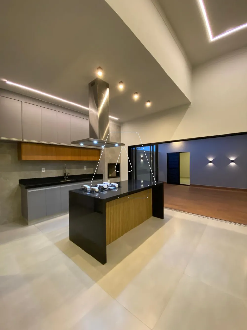 Comprar Casa / Condom&iacute;nio em Ara&ccedil;atuba R$ 700.000,00 - Foto 13