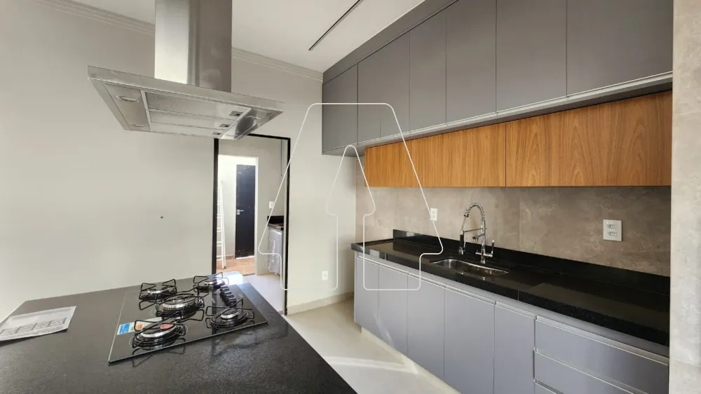 Comprar Casa / Condom&iacute;nio em Ara&ccedil;atuba R$ 700.000,00 - Foto 28