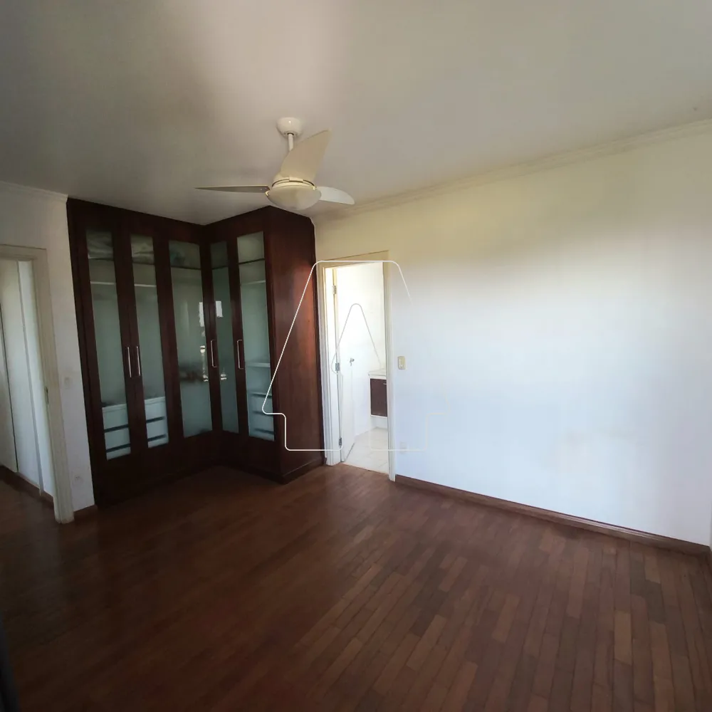 Comprar Apartamento / Padr&atilde;o em Ara&ccedil;atuba R$ 450.000,00 - Foto 5