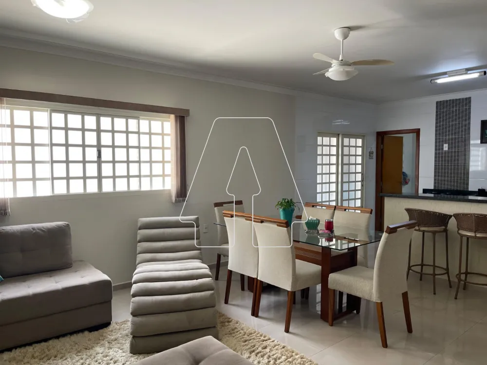 Comprar Casa / Residencial em Ara&ccedil;atuba R$ 450.000,00 - Foto 2