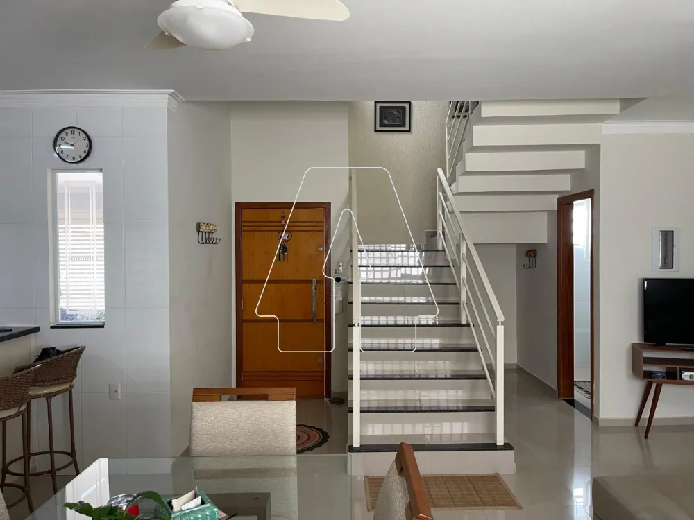 Comprar Casa / Residencial em Ara&ccedil;atuba R$ 450.000,00 - Foto 9
