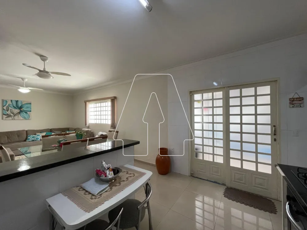 Comprar Casa / Residencial em Ara&ccedil;atuba R$ 450.000,00 - Foto 12