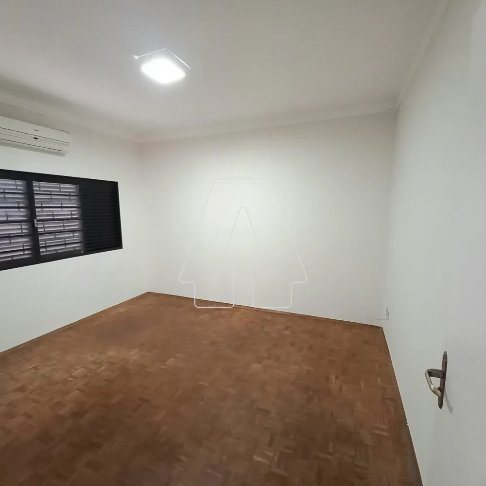 Comprar Casa / Residencial em Ara&ccedil;atuba R$ 550.000,00 - Foto 12