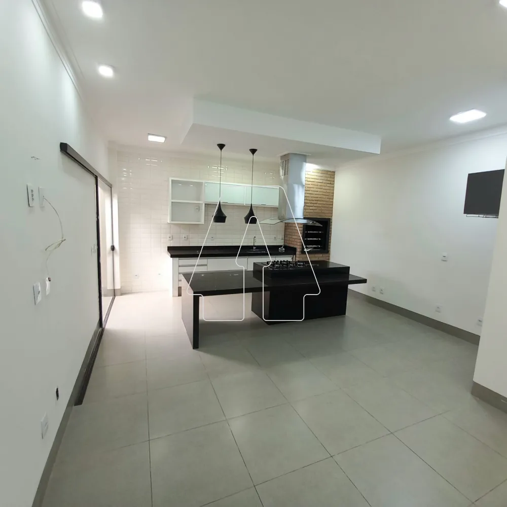 Comprar Casa / Residencial em Ara&ccedil;atuba R$ 550.000,00 - Foto 3