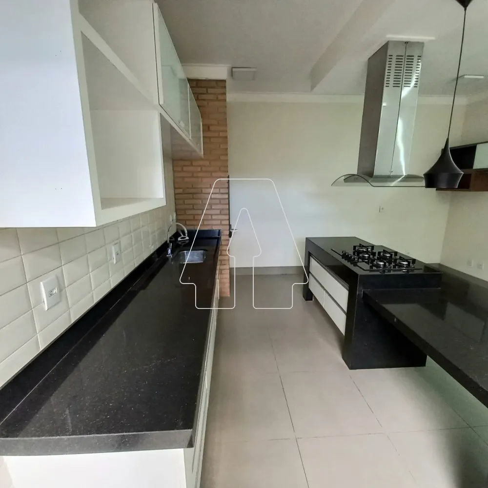 Comprar Casa / Residencial em Ara&ccedil;atuba R$ 550.000,00 - Foto 5
