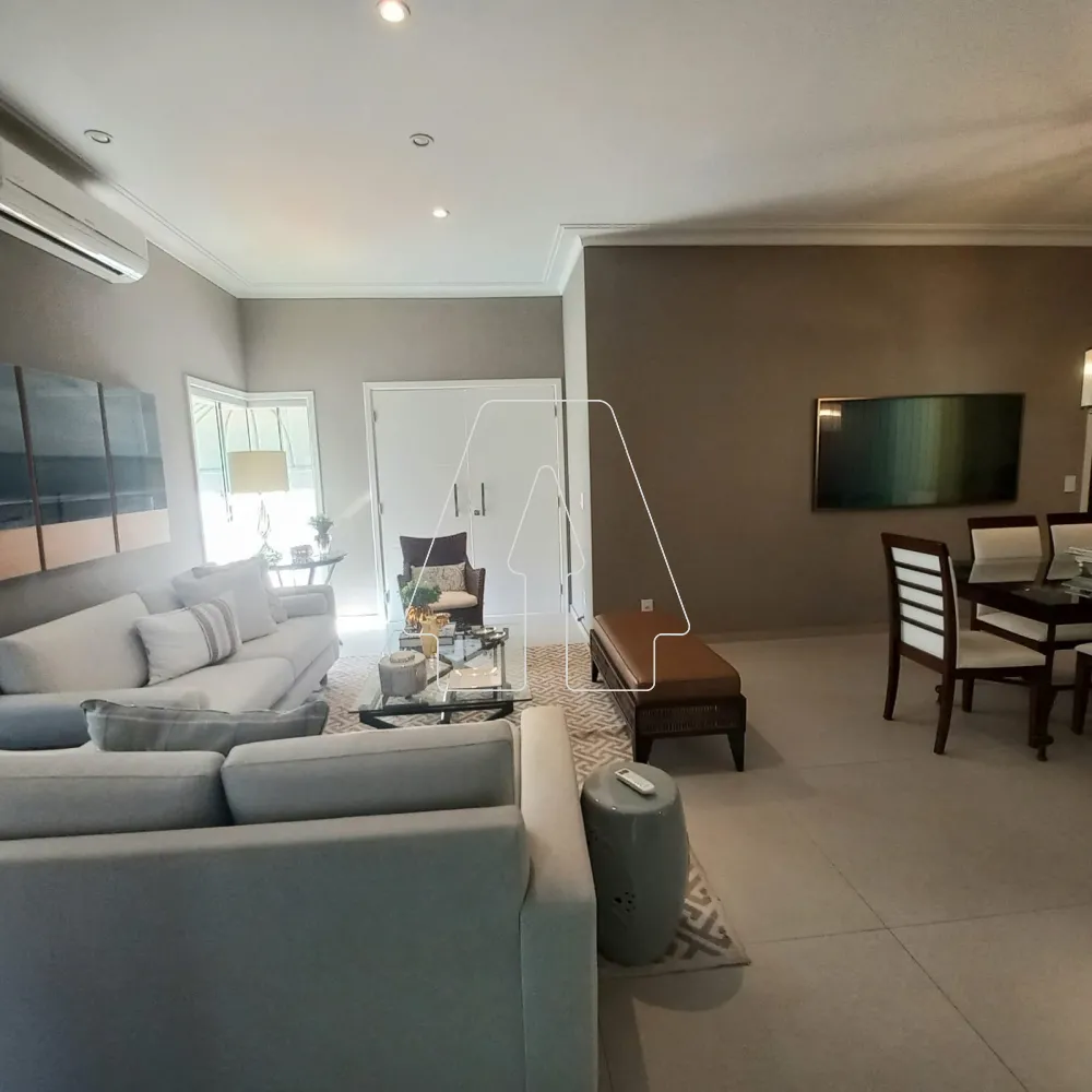 Comprar Casa / Residencial em Ara&ccedil;atuba R$ 1.180.000,00 - Foto 2
