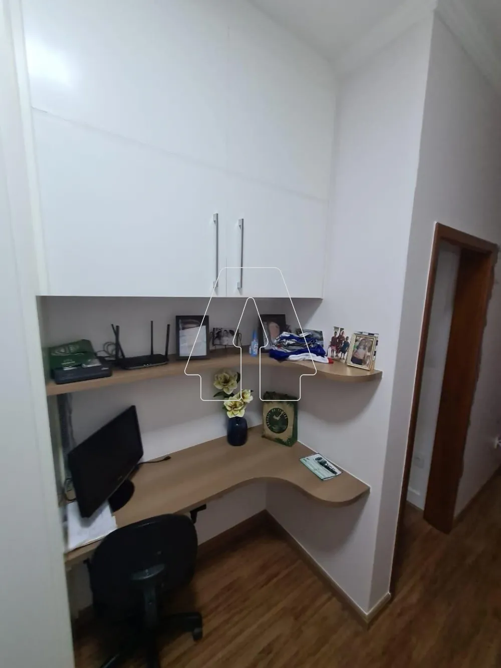 Comprar Casa / Condom&iacute;nio em Ara&ccedil;atuba R$ 860.000,00 - Foto 4