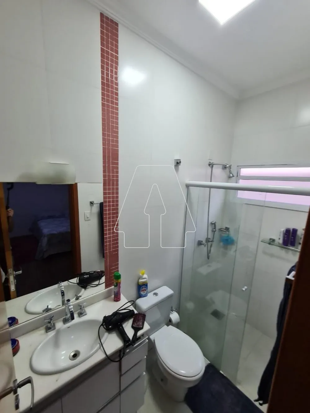 Comprar Casa / Condom&iacute;nio em Ara&ccedil;atuba R$ 860.000,00 - Foto 10