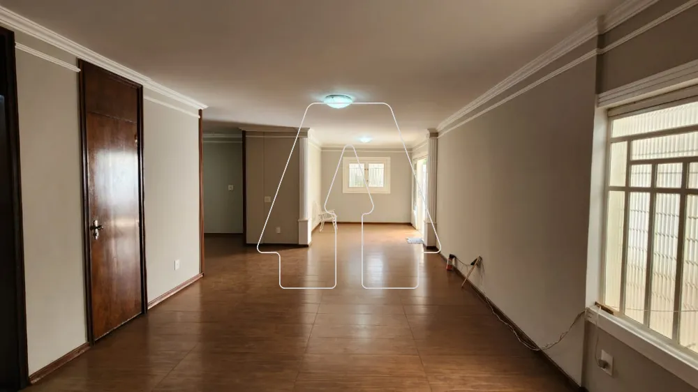 Comprar Casa / Sobrado em Ara&ccedil;atuba R$ 800.000,00 - Foto 1
