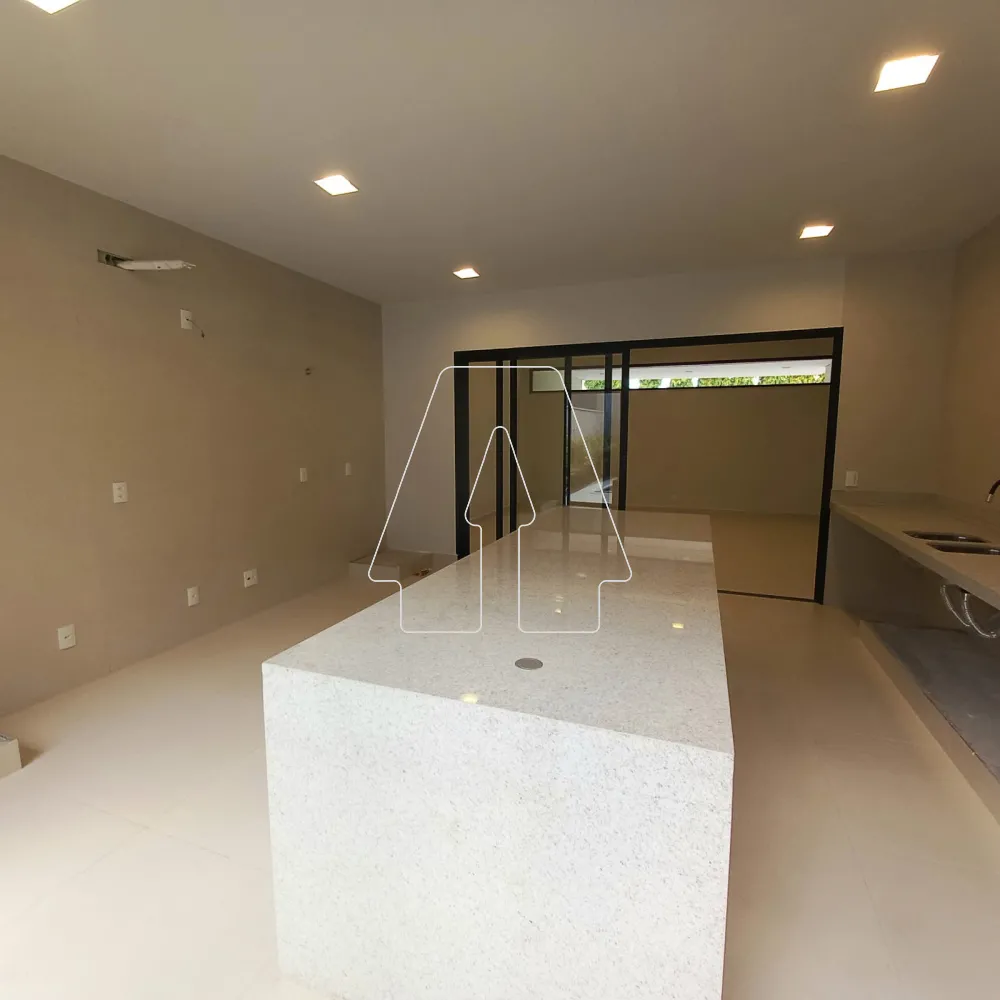 Comprar Casa / Condom&iacute;nio em Ara&ccedil;atuba R$ 1.350.000,00 - Foto 3