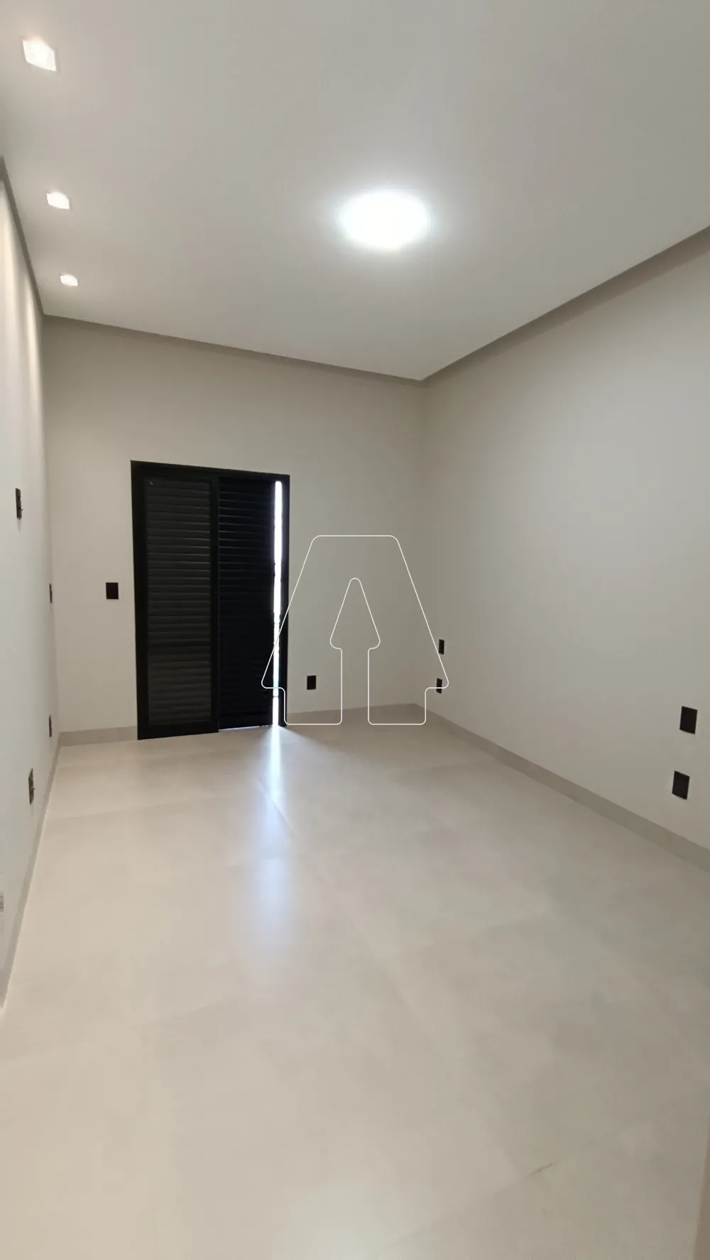 Comprar Casa / Condom&iacute;nio em Ara&ccedil;atuba R$ 1.750.000,00 - Foto 9